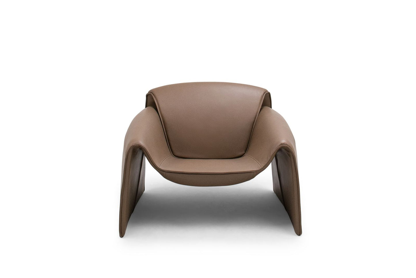 LOUNGE CHAIR