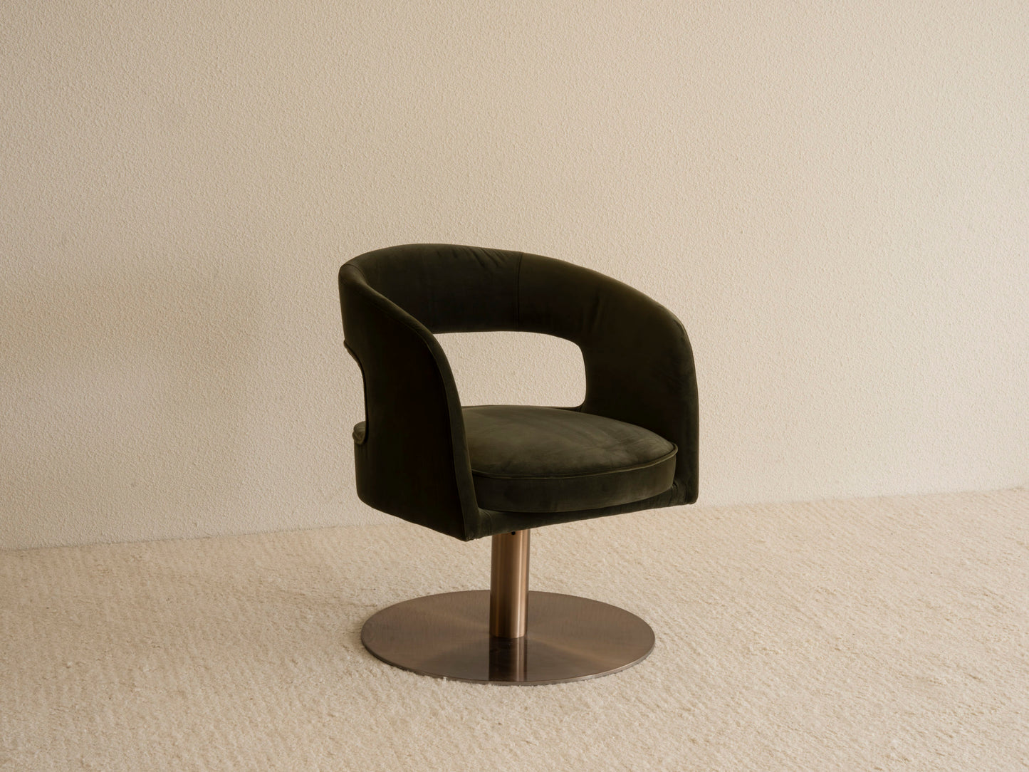 TITUS CLUB CHAIR