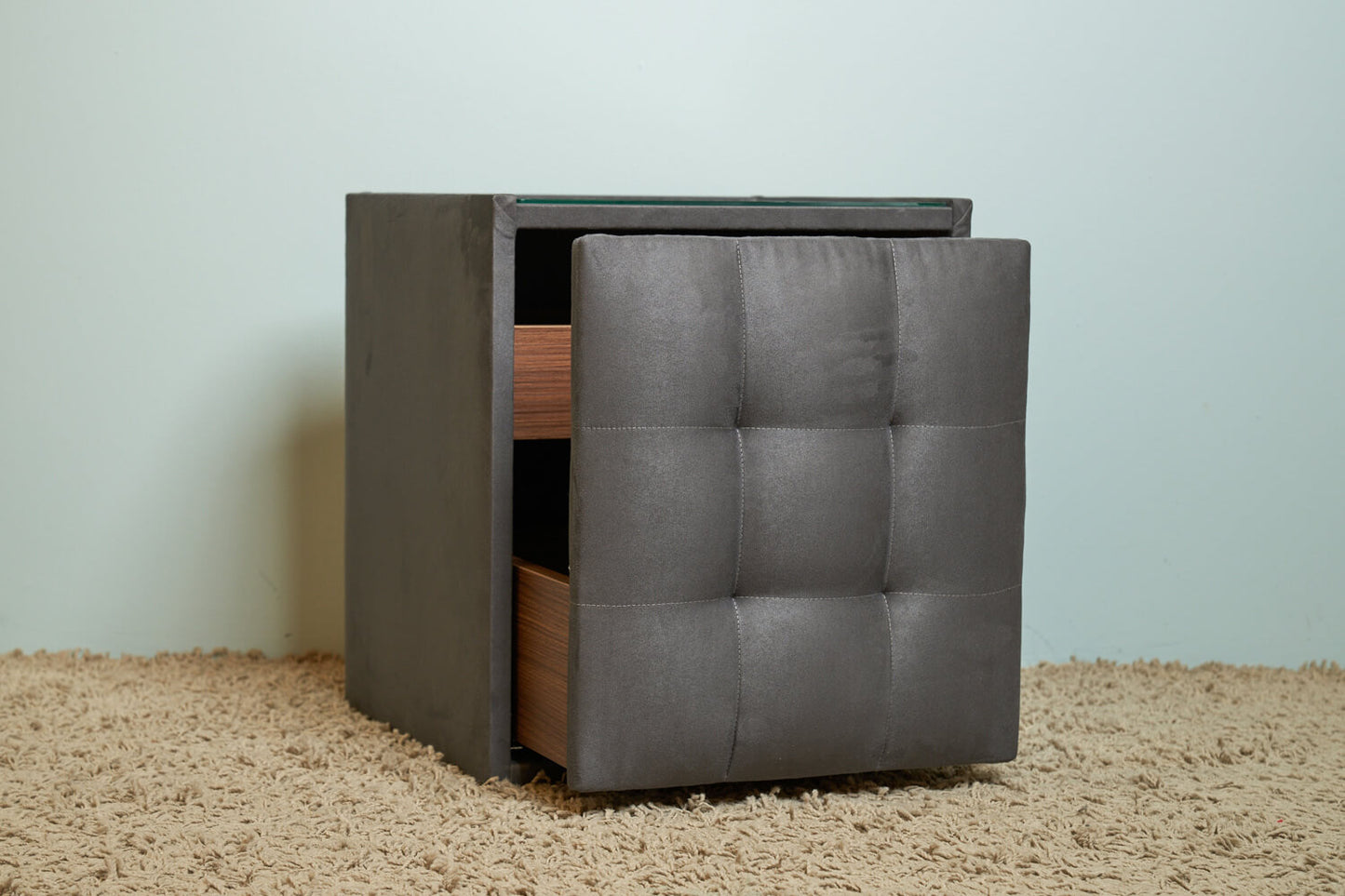 NIGHTSTAND MAGNUM