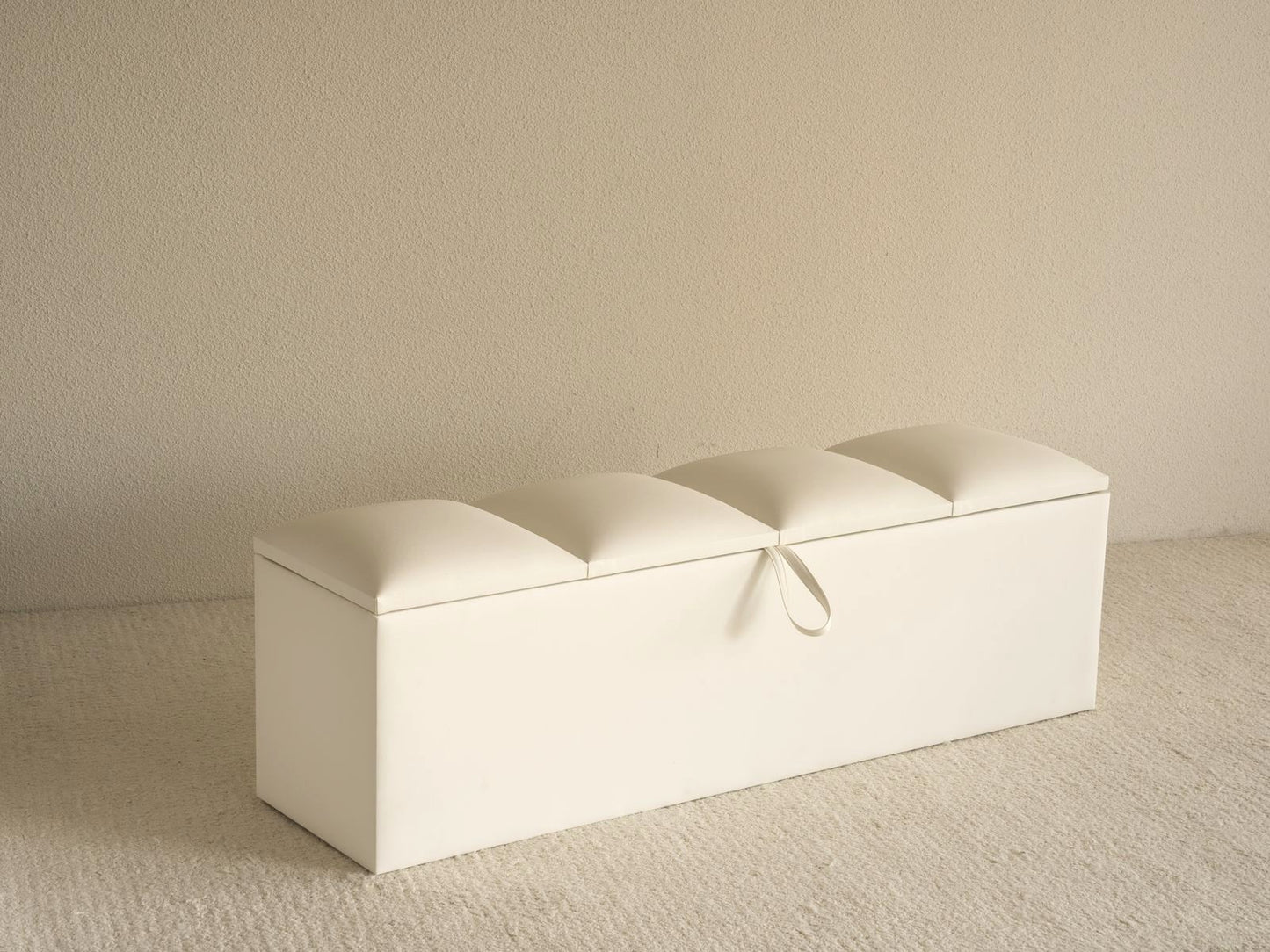 MAGNUM STORAGE BENCH