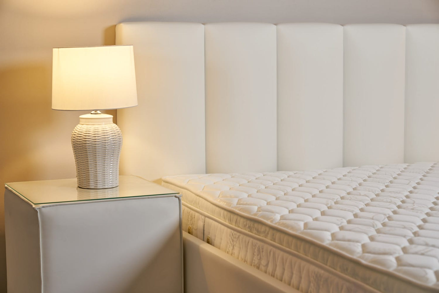 PRESTIGE VERTICAL BED