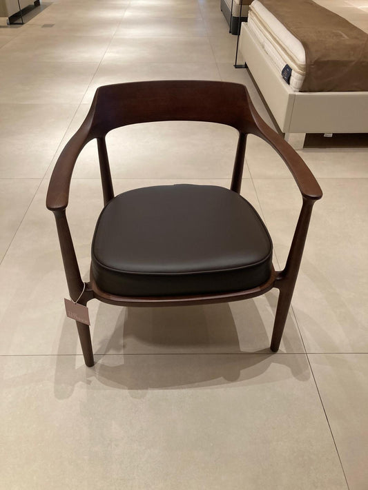 ARM CHAIR