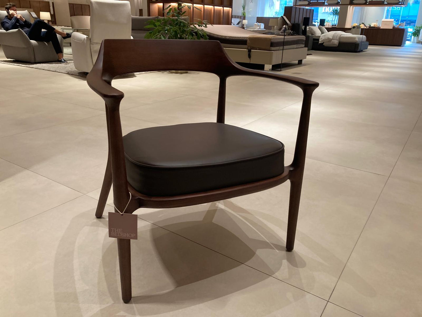 ARM CHAIR