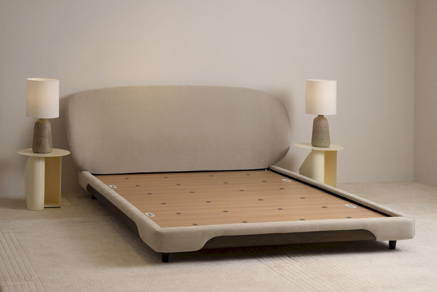 WHISPER BED