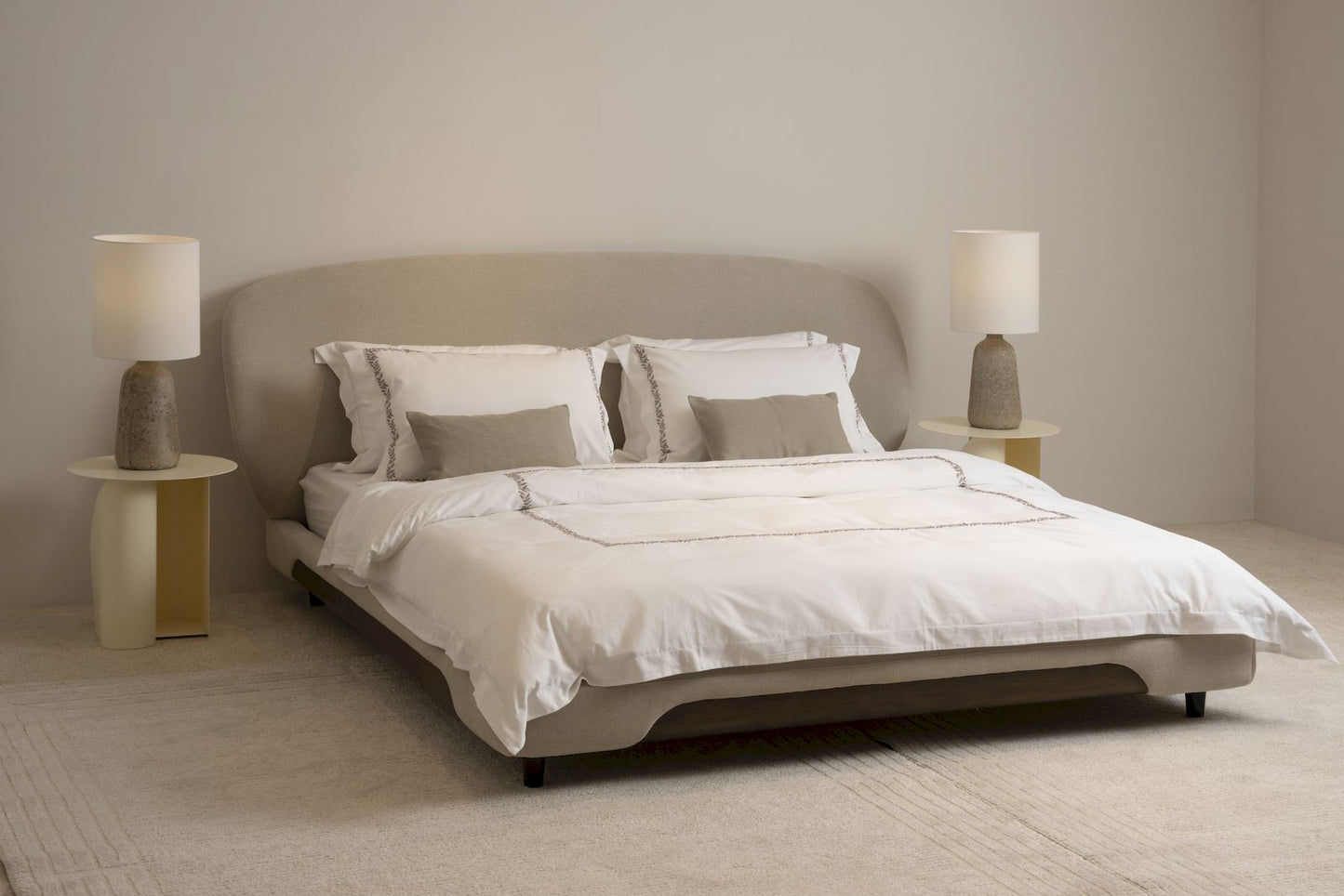 WHISPER BED