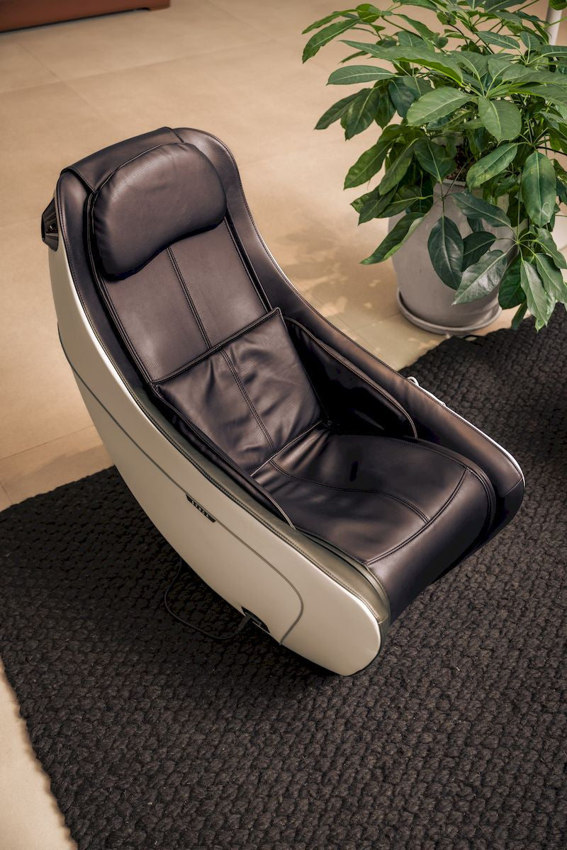 SYNCA COMPACT MASSAGE CHAIR