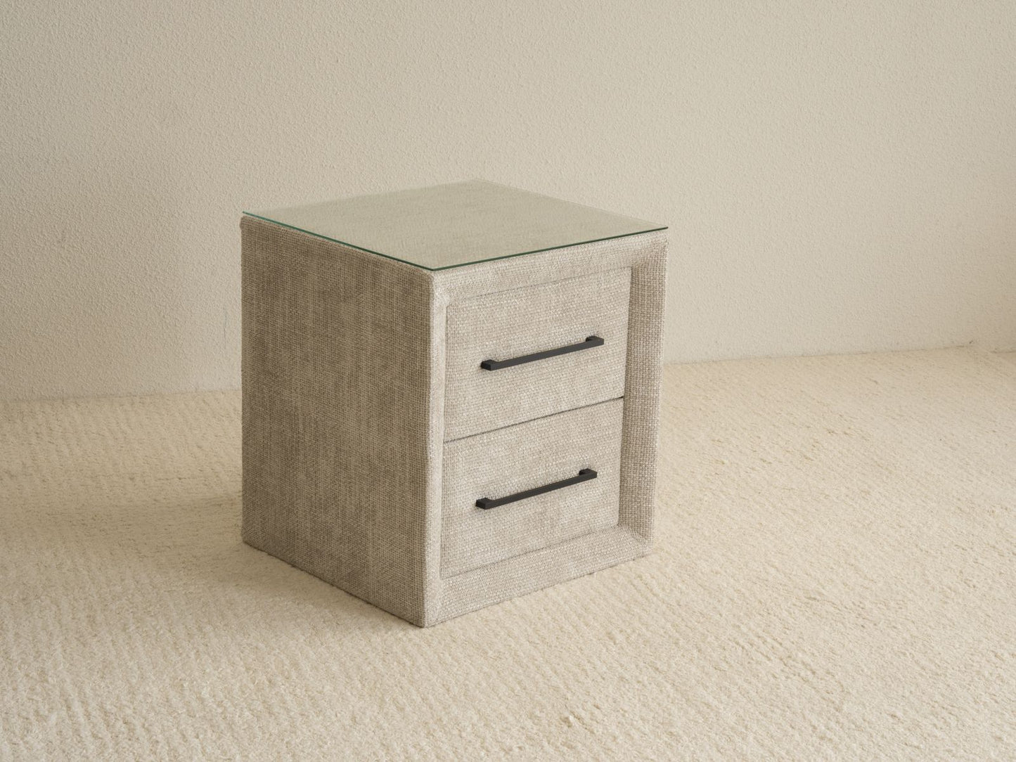 NIGHTSTAND INTENSE