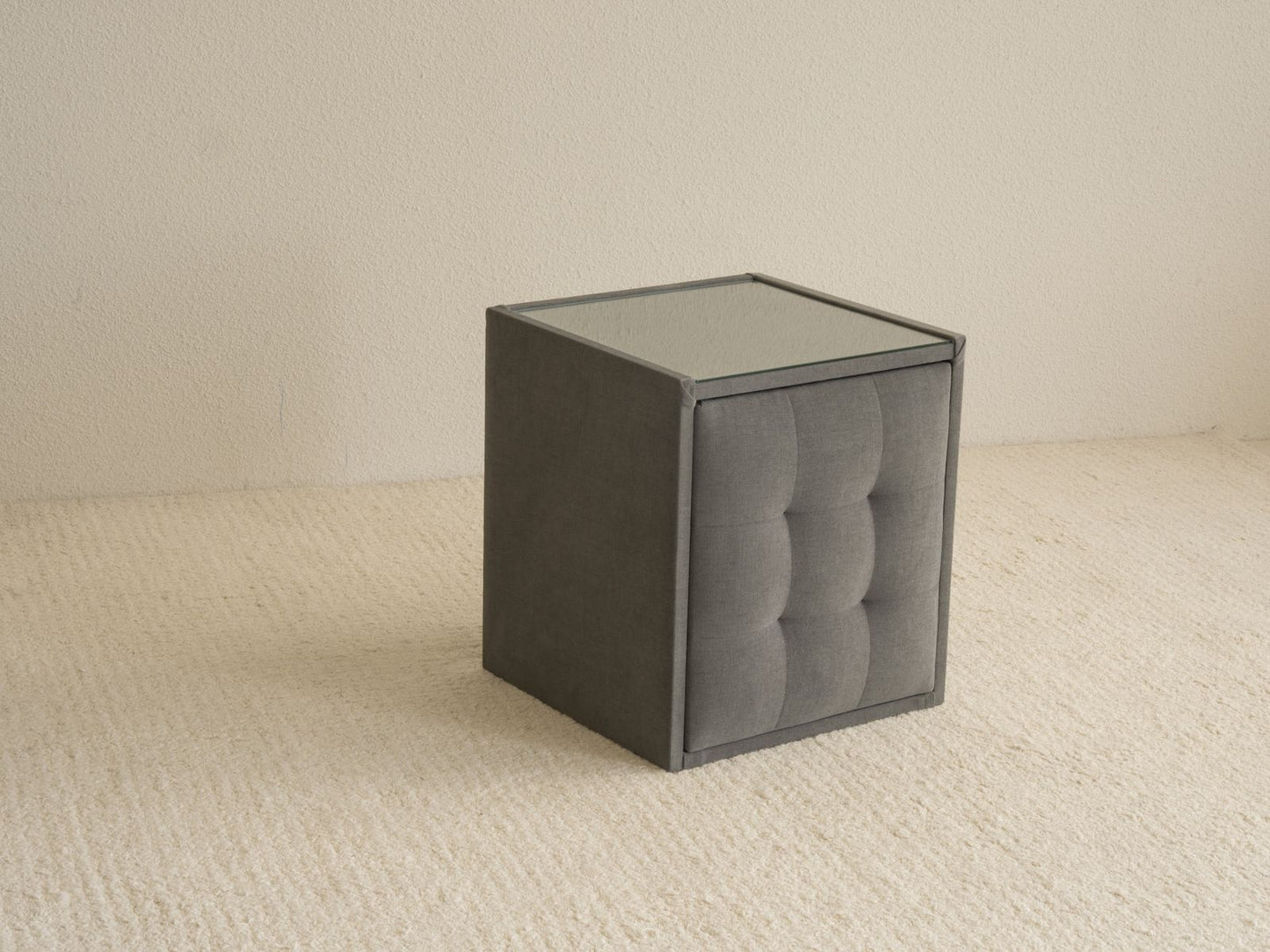 NIGHTSTAND MAGNUM