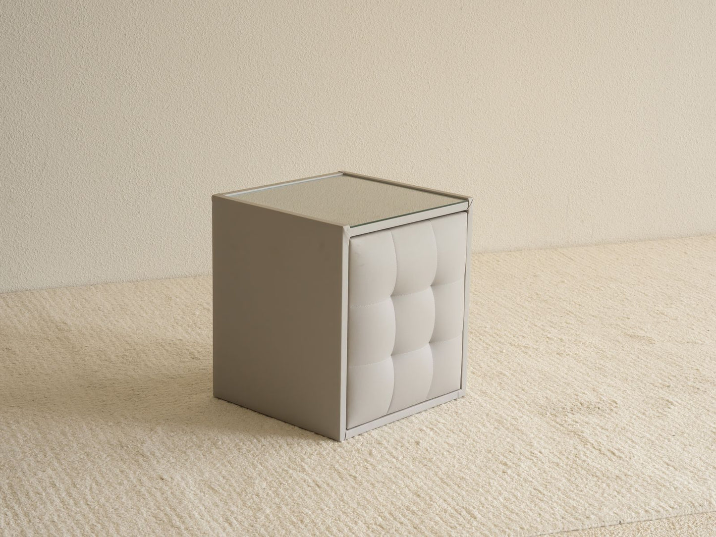 NIGHTSTAND MAGNUM