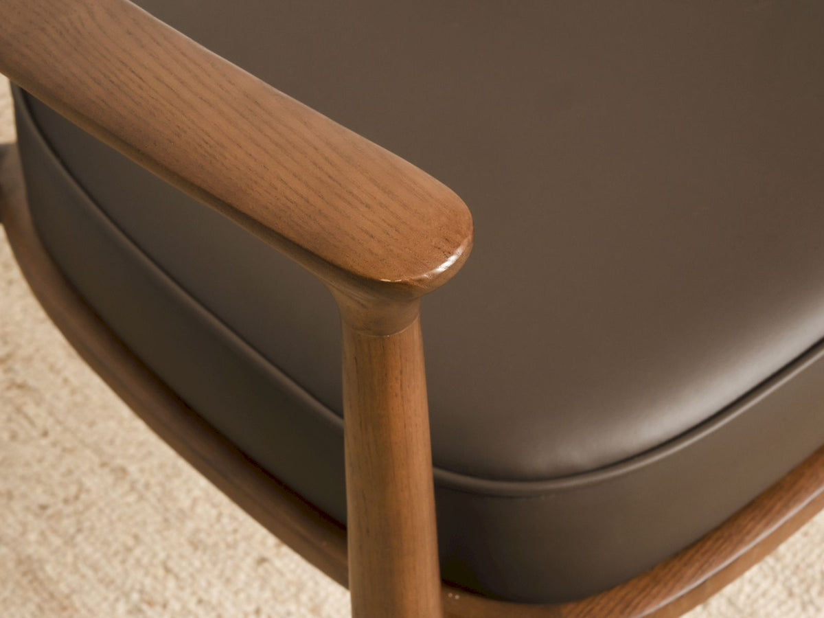 ARM CHAIR
