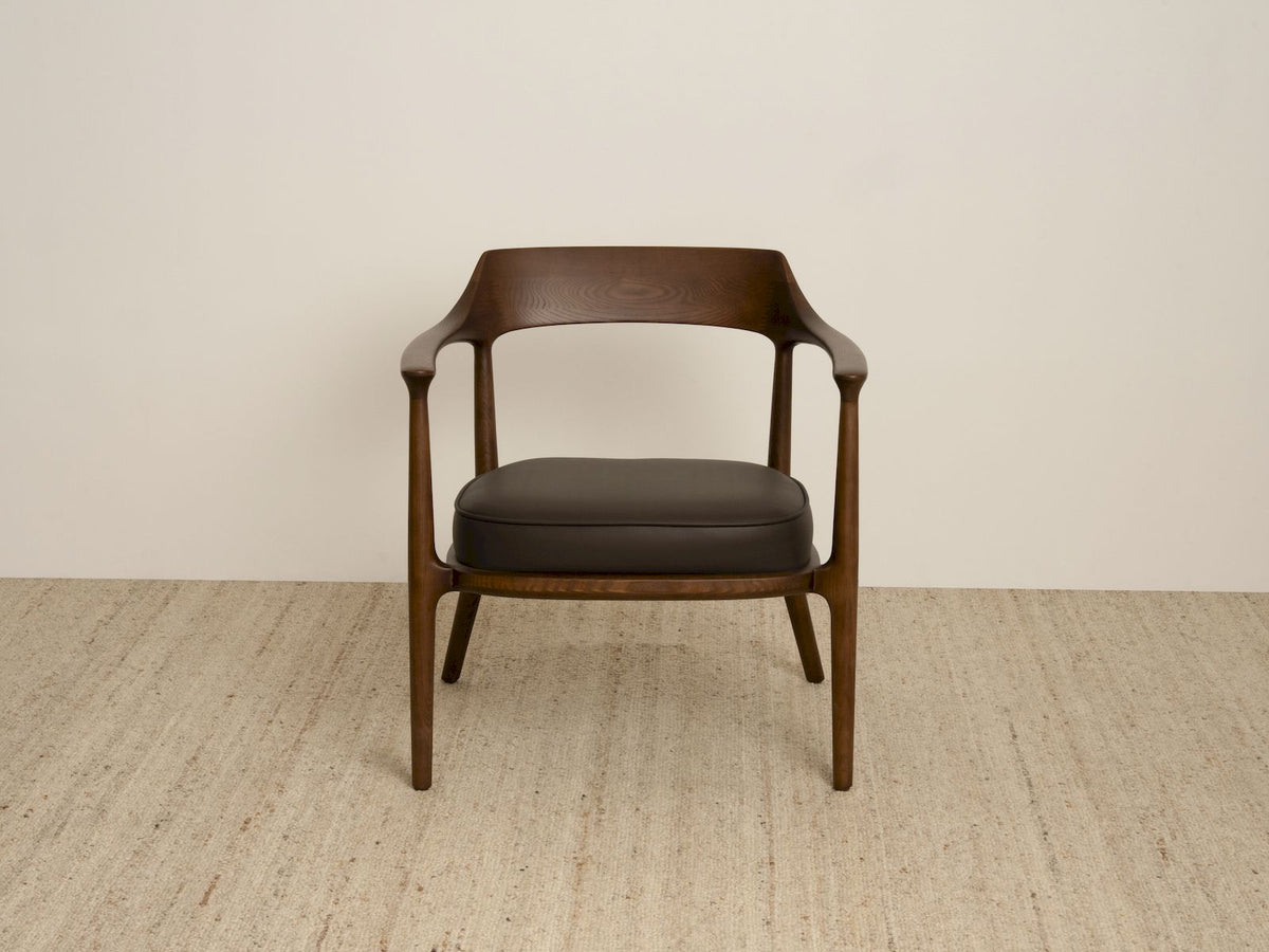 ARM CHAIR